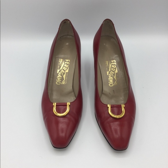 Salvatore Ferragamo Elegant Red Leather Shors